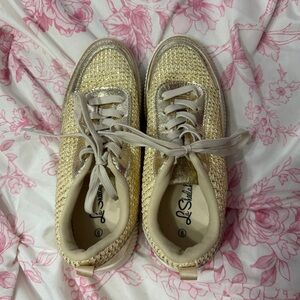 La Sheelah Gold Women's Sneakers